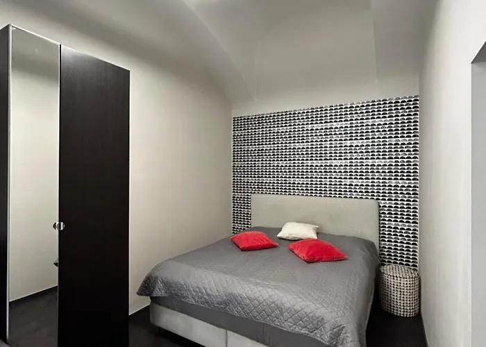 Apartment In The Heart Of *